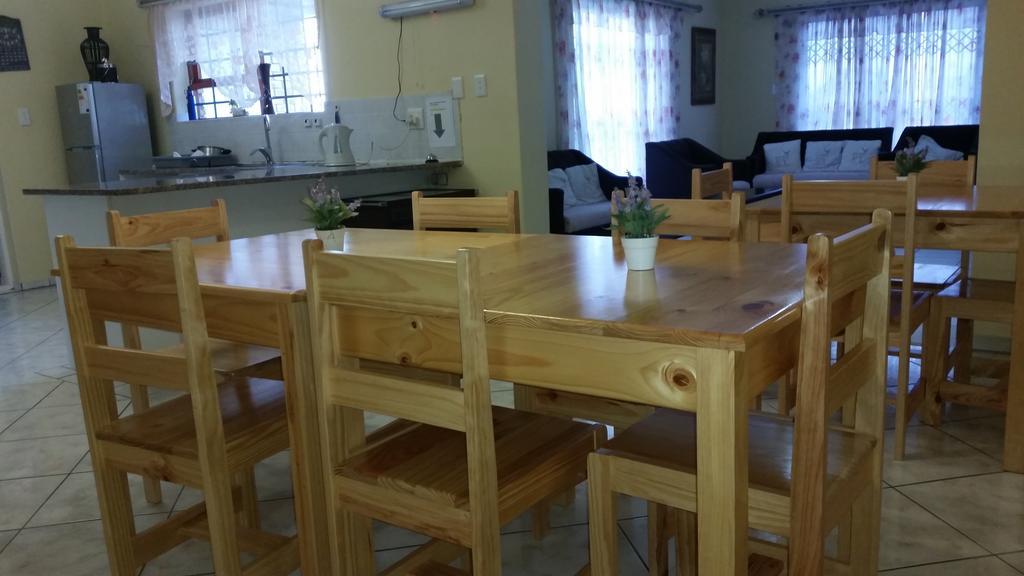 Ebenezer Guesthouse Bluewater Bay Πορτ Ελίζαμπεθ Εξωτερικό φωτογραφία