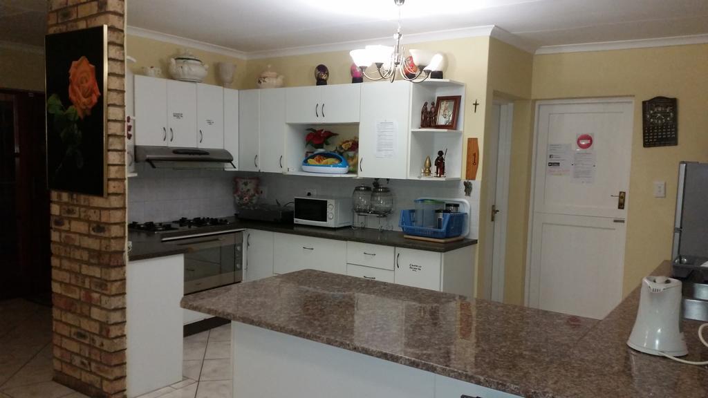 Ebenezer Guesthouse Bluewater Bay Πορτ Ελίζαμπεθ Εξωτερικό φωτογραφία