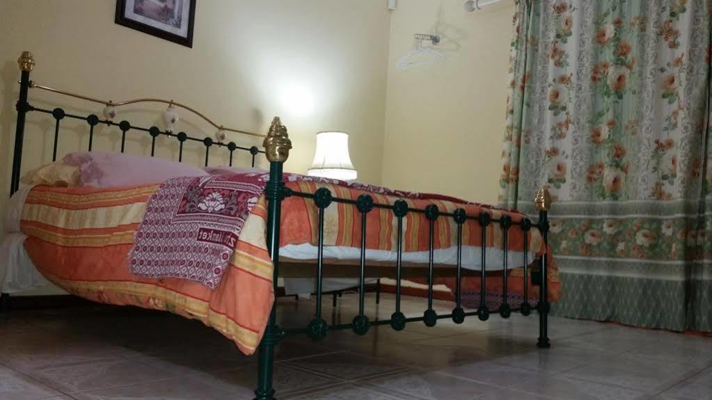 Ebenezer Guesthouse Bluewater Bay Πορτ Ελίζαμπεθ Εξωτερικό φωτογραφία