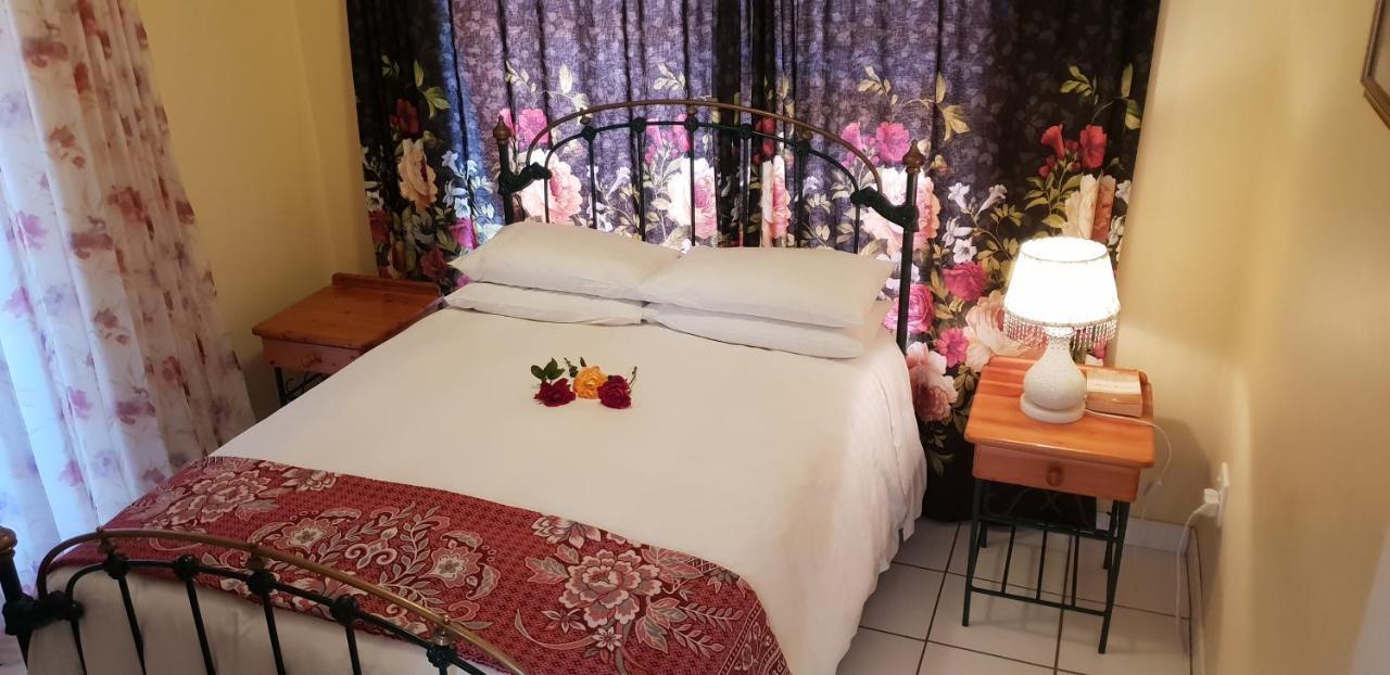 Ebenezer Guesthouse Bluewater Bay Πορτ Ελίζαμπεθ Εξωτερικό φωτογραφία