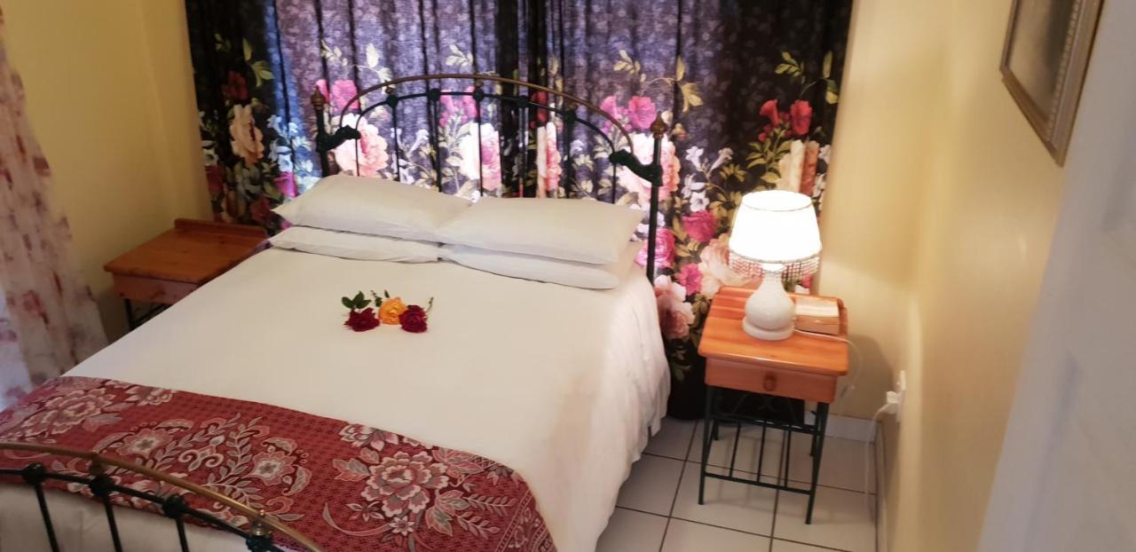 Ebenezer Guesthouse Bluewater Bay Πορτ Ελίζαμπεθ Εξωτερικό φωτογραφία