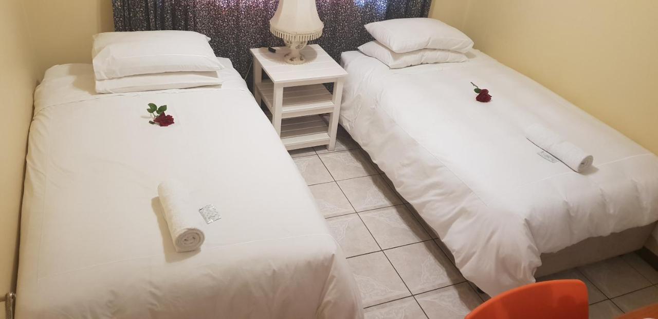 Ebenezer Guesthouse Bluewater Bay Πορτ Ελίζαμπεθ Εξωτερικό φωτογραφία