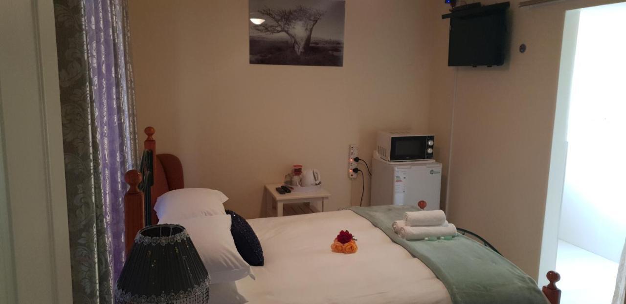 Ebenezer Guesthouse Bluewater Bay Πορτ Ελίζαμπεθ Εξωτερικό φωτογραφία