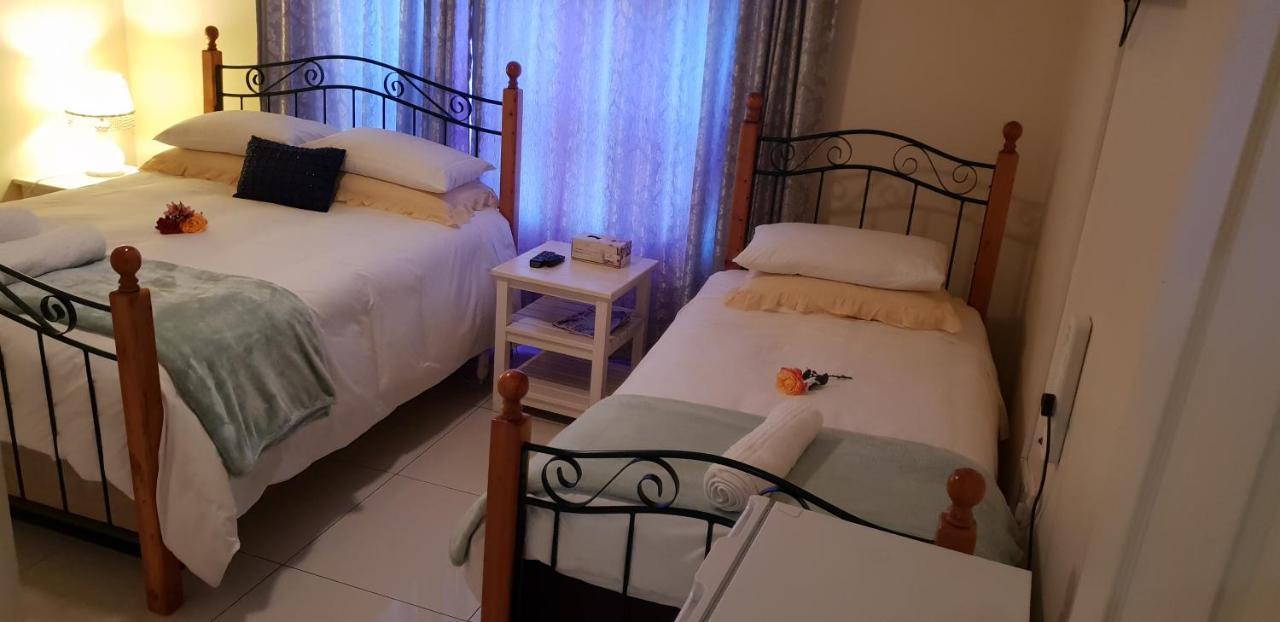 Ebenezer Guesthouse Bluewater Bay Πορτ Ελίζαμπεθ Εξωτερικό φωτογραφία